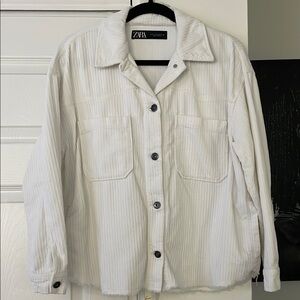 Zara White Casual Button Down Shirt with Checkered Pattern and Long Sleeves